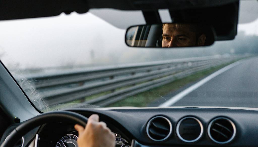 Iščete službo? V Ljubljani zaposlijo voznika funkcionarja, zaposluje tudi občina 