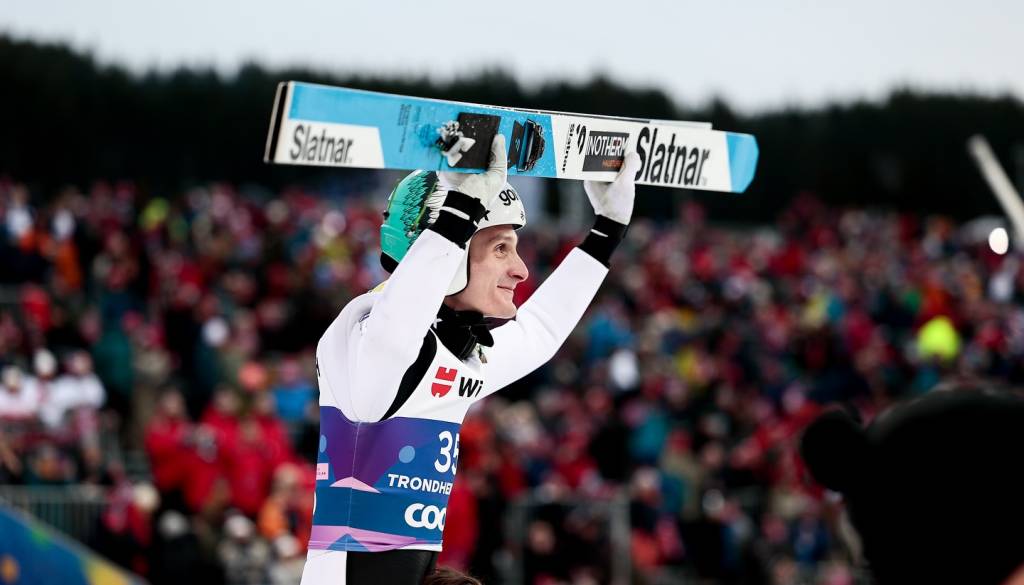 Neustavljivi Domen Prevc do četrte zaporedne zmage