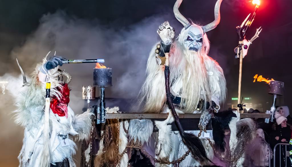 FOTO in VIDEO: Strašni parklji zavzeli Zgornjo Kungoto