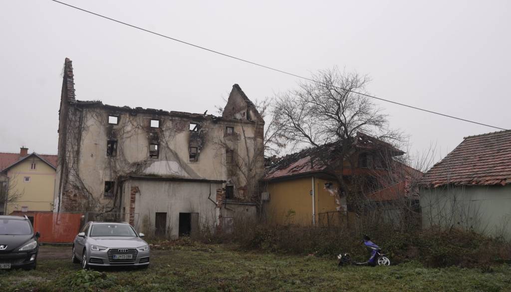 Tožilstvo za 23-letnega požigalca predlagalo podaljšanje pripora