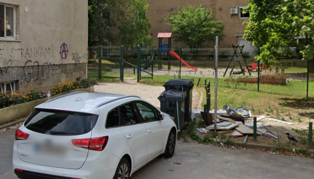 Center Ljubljane: Otroško igrišče čaka prenovo, težave se kopičijo
