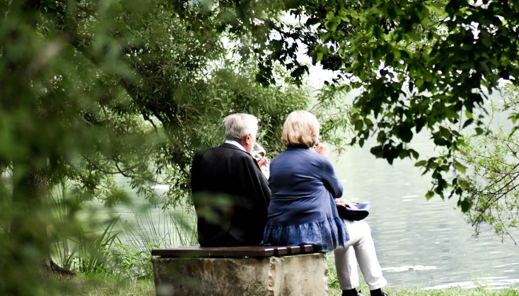 Obvestite bližnje: Prihaja do ustavitve dodatka za pomoč in postrežbo
