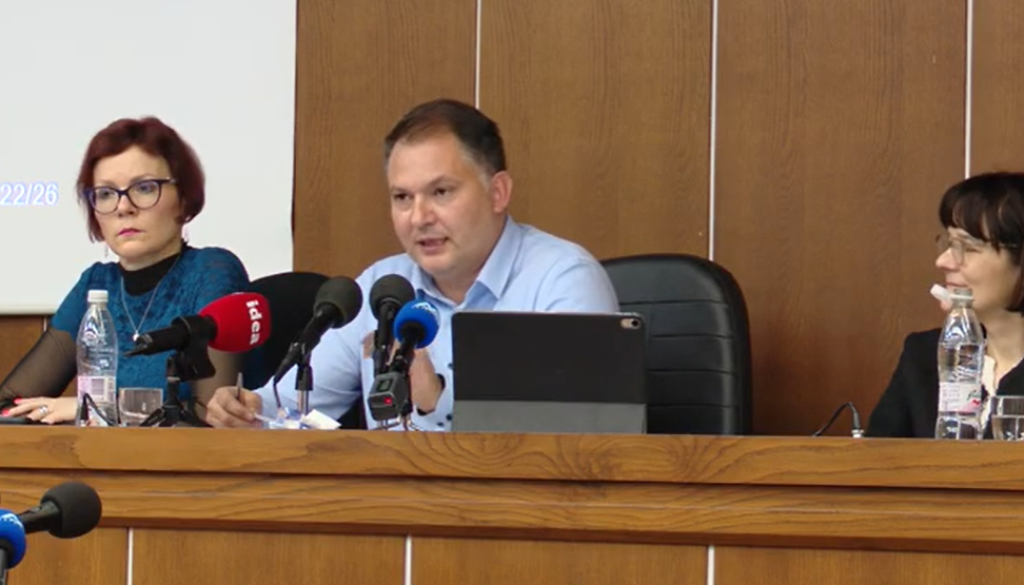 Anželj o spornem predlogu knjižnice: V Sloveniji še velja pravni red in ne zakon ulice