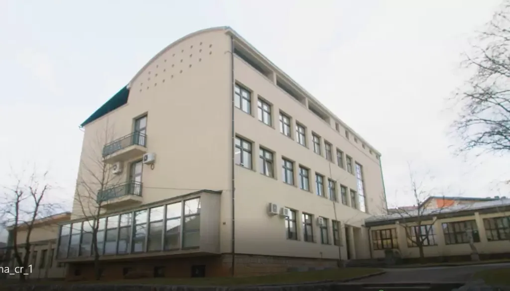 Skoraj milijon evrov za prenovo Dijaškega doma v Črnomlju