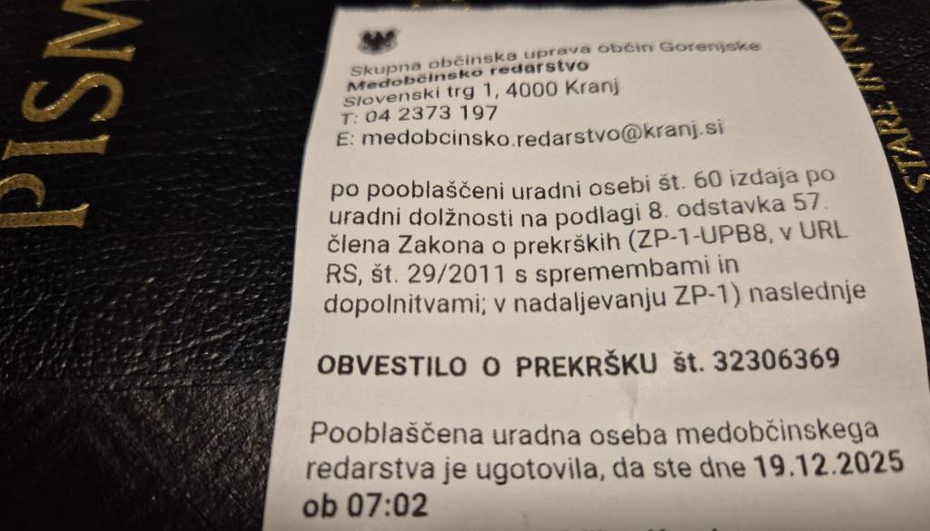 Budilka ob 6.30, kazen ob 7.02: Tako 'lovijo' prekrškarje v Kranju