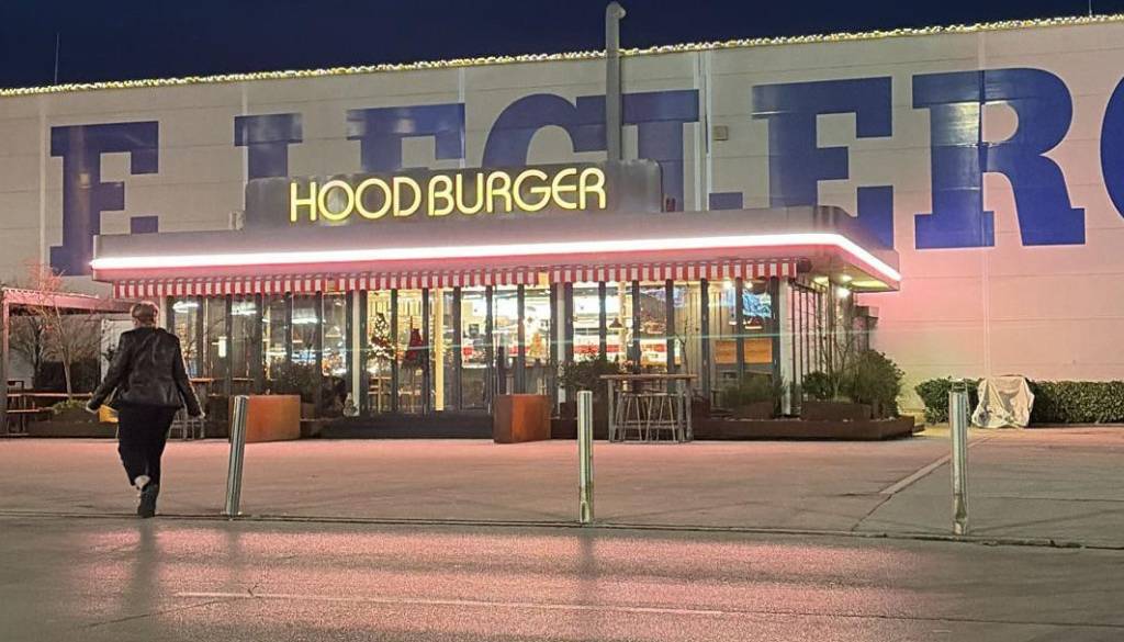 Presenečenje na Rudniku: Hoodburger je odprl vrata tam, kjer smo mislili, da bo Lars & Sven za vedno!