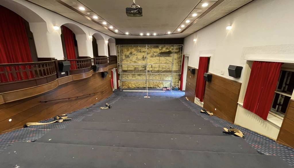 Po prenovi Mestnega kina Ptuj tudi pripombe na izvedbo del