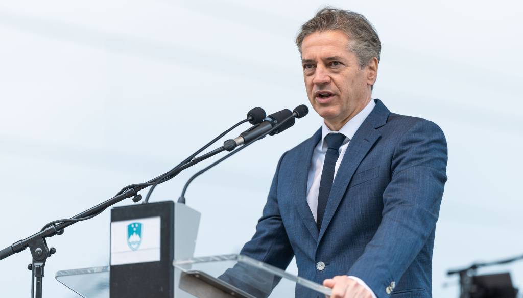 SDS pred Gibanjem Svoboda, Kordiš prehiteva Prebiliča