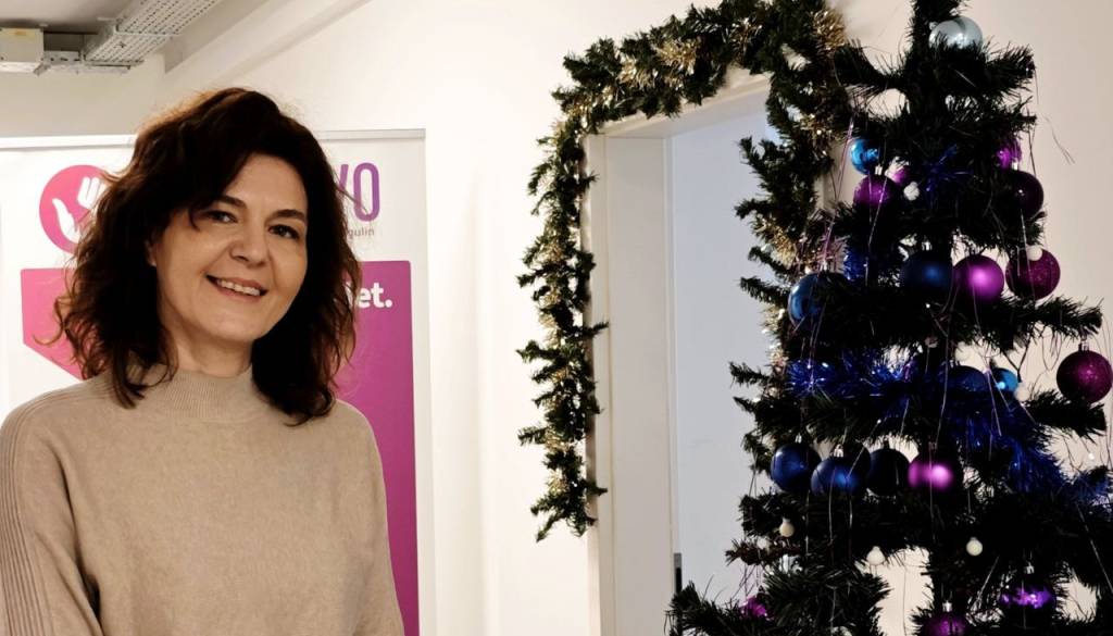 Tanja Petek opozarja: Brez opolnomočene družbe ranljivi otroci ostajajo sami