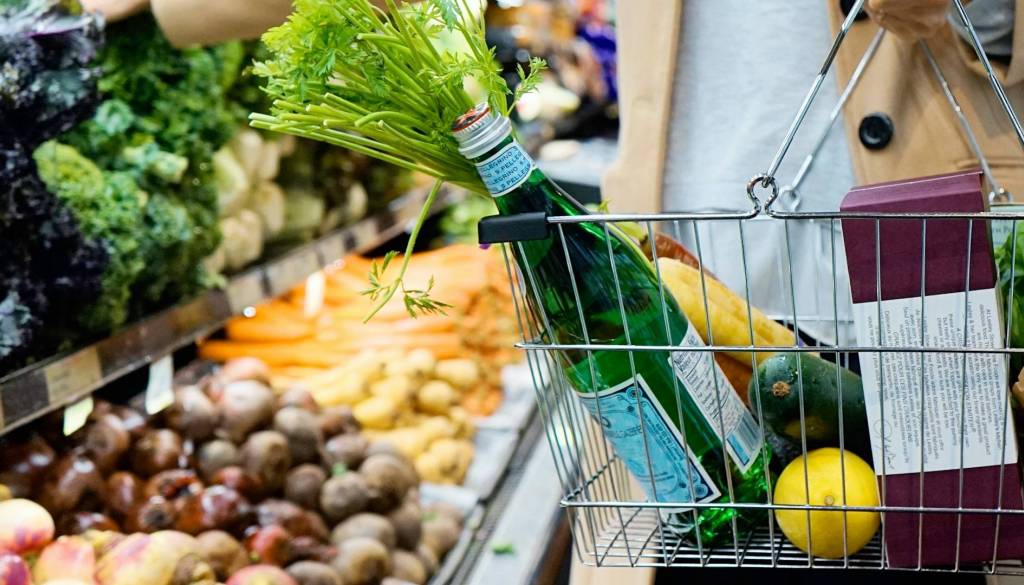Da ne boste ostali pred zaprtimi vrati: Preverite, kako bodo za praznike odprte trgovine v Mariboru in okolici