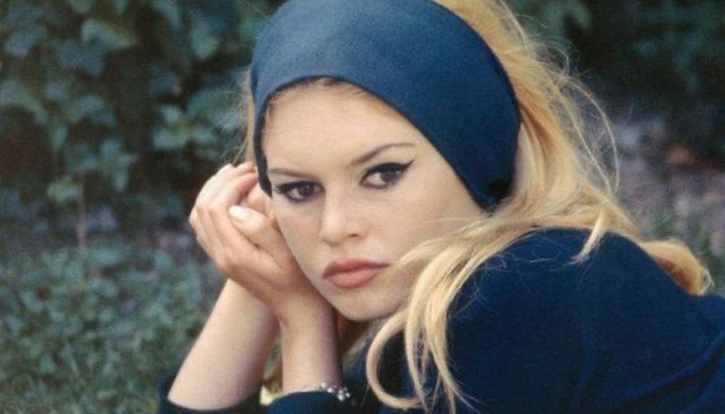 Umrla kultna filmska igralka, ki je veljala za seksualni simbol 50. in 60. let