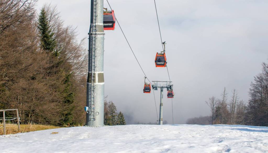 Brezplačni avtobusi, dodatne nočne vožnje, Pohorska vzpenjača bo obratovala dlje 