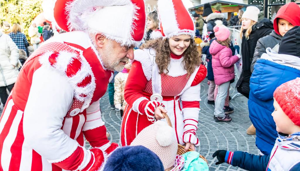 FOTO in VIDEO: Na Ptuju v novo leto prvi vstopili naši najmlajši