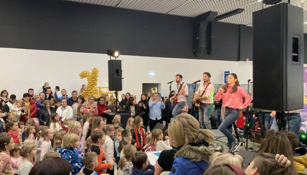 Zgodovinski trenutek: BTC City Murska Sobota bo gostil prvega humanoidnega robota v slovenskem nakupovalnem prostoru