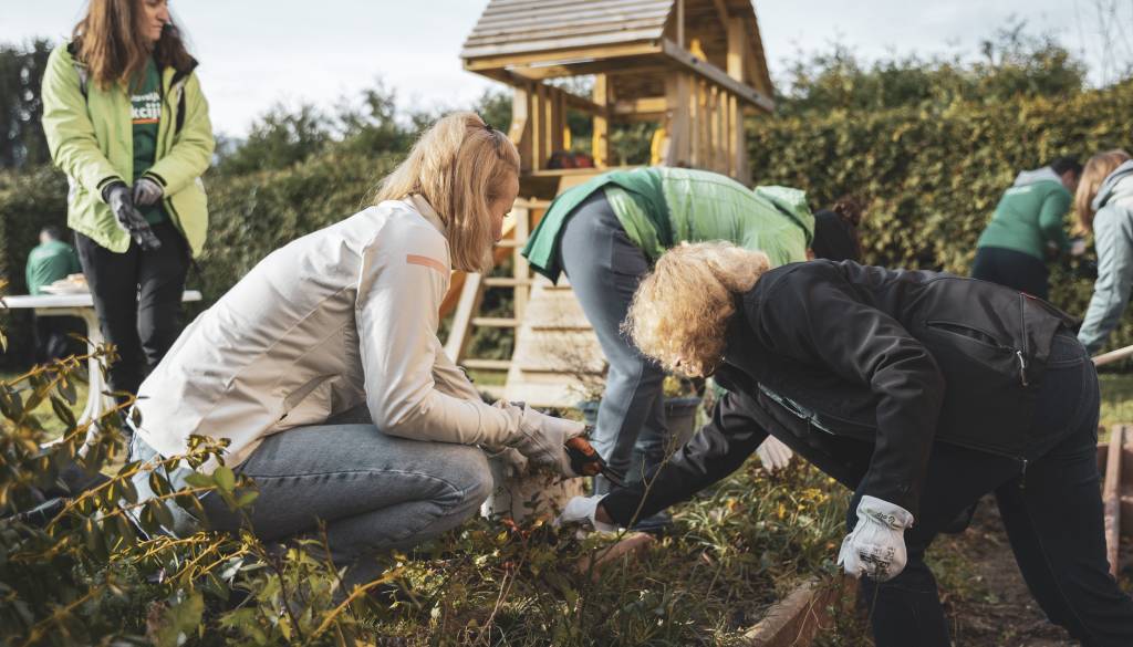 Ko zaposleni naredijo razliko: prostovoljski dan OTP banke, ki pušča trajen pečat