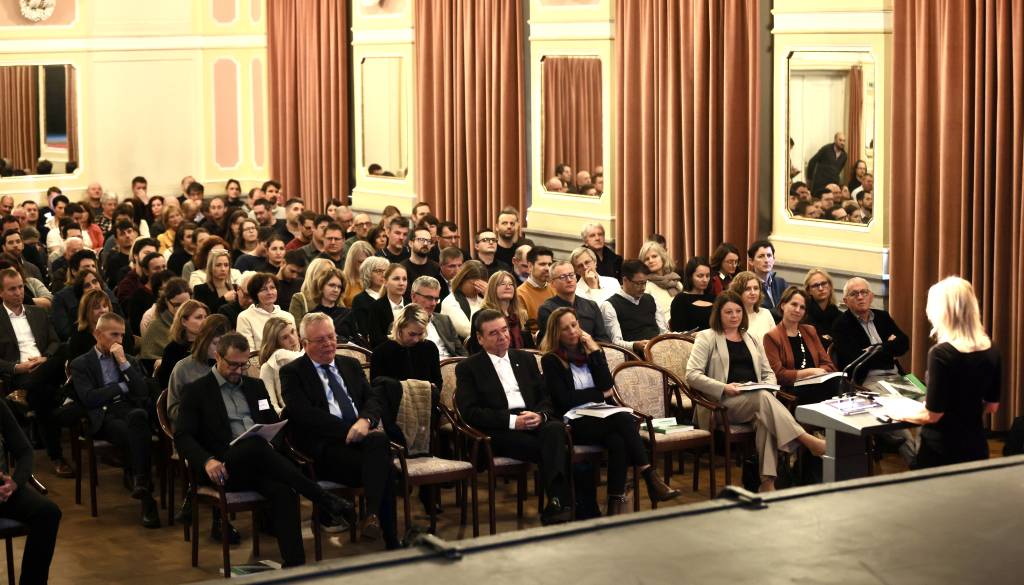 Maribor gostil 300 vodarjev: Osrednja tema trajnostne protipoplavne rešitve