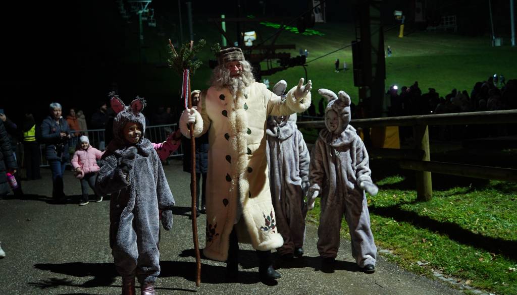 FOTO in VIDEO: V Maribor prišel dedek Mraz! Preverite, kdaj bo v vaših koncih
