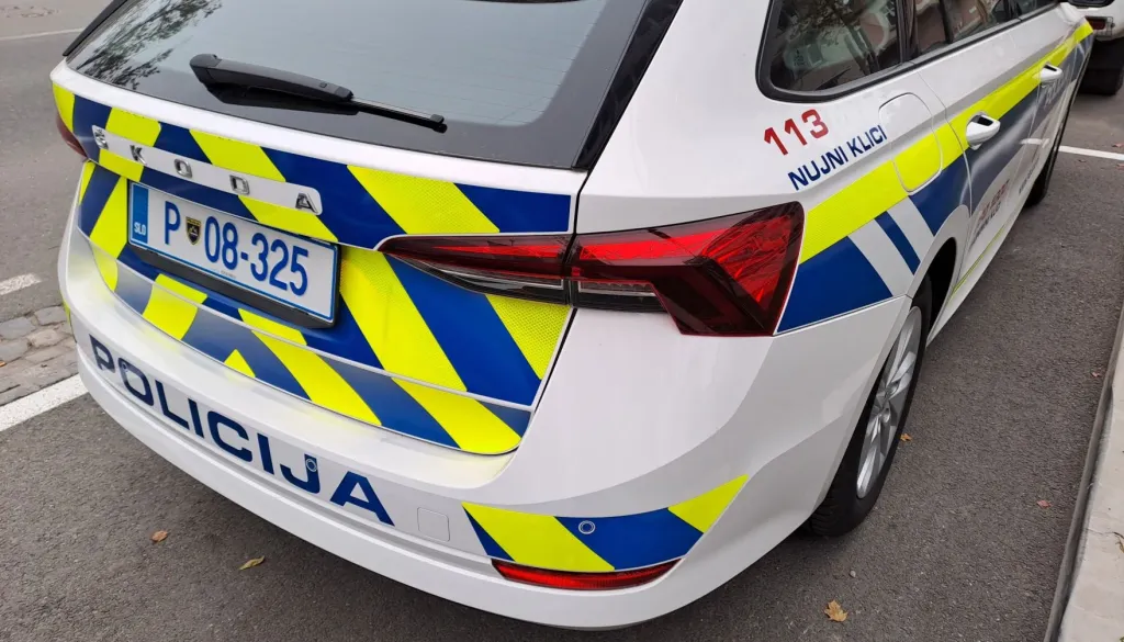 37-letnega državljana Srbije policista ujela med poskusom tatvine