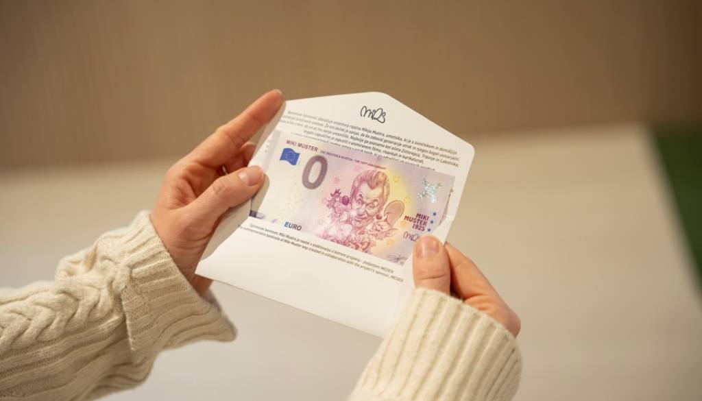 Ob stoletnici Mikija Mustra izšel tudi spominski bankovec