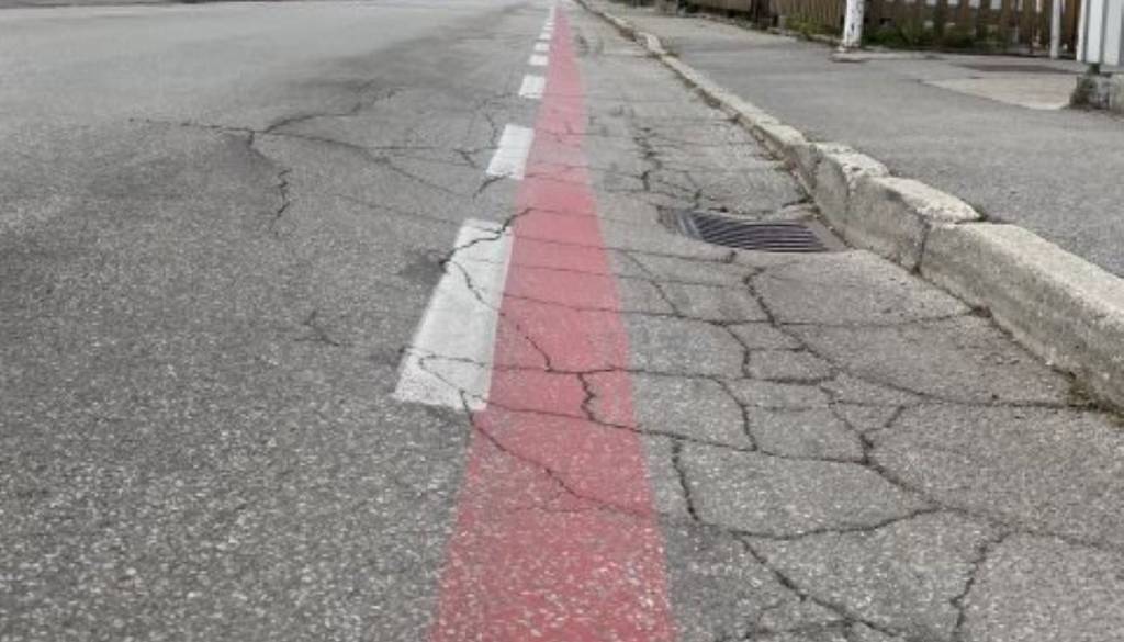 Ulica Galjevica v katastrofalnem stanju: Janković bo cesto do prenove le še »flikal«