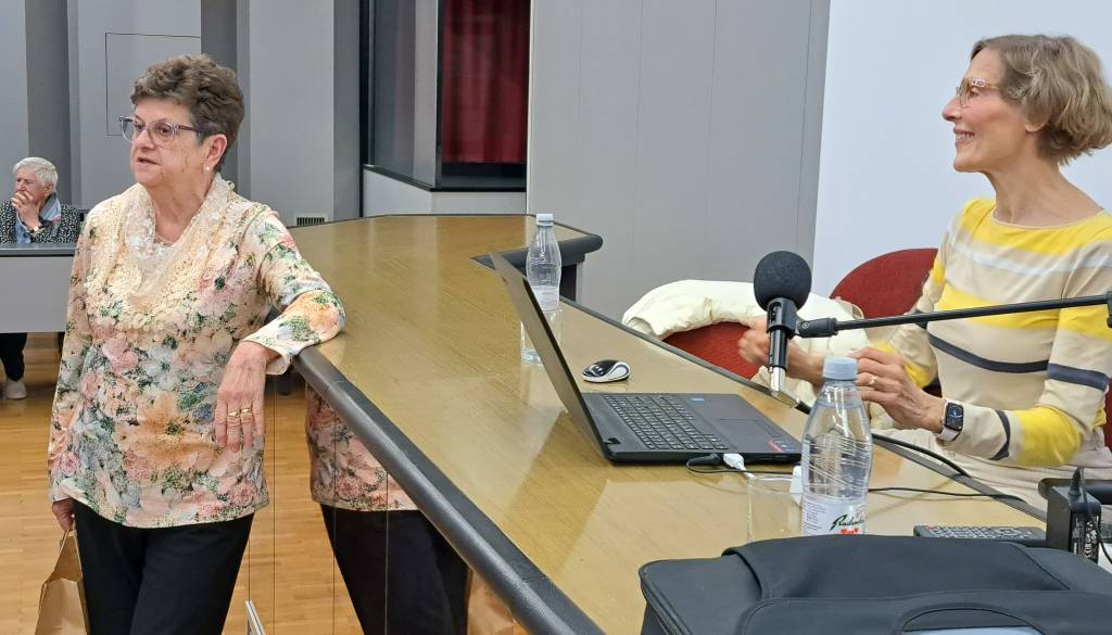 FOTO: Izobraževalno predavanje o vitaminu D pritegnilo številne poslušalce