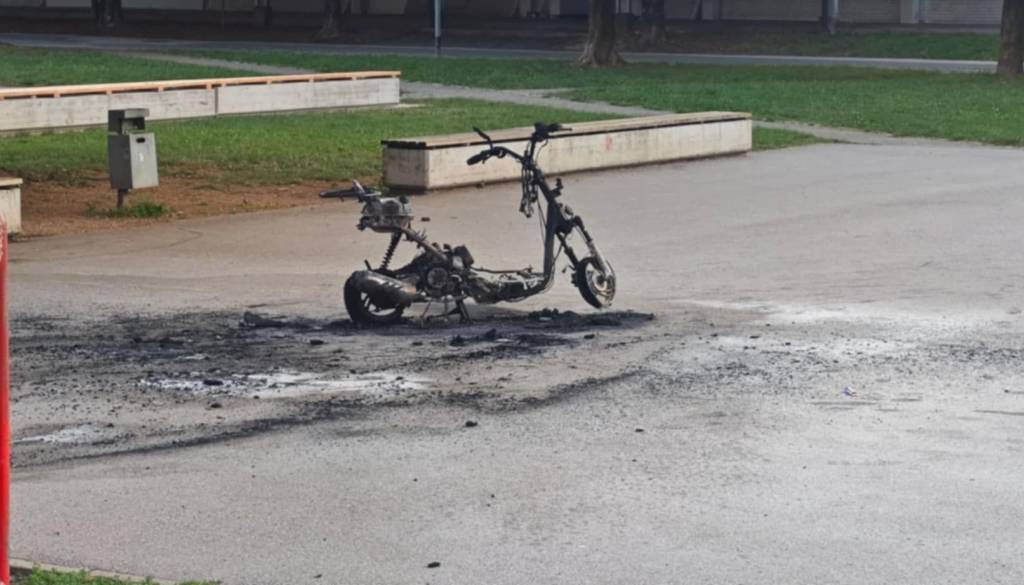 Domačin s Planine zaradi spornih dogajanj: Če policije ni dovolj, naj pomagajo tudi krajani