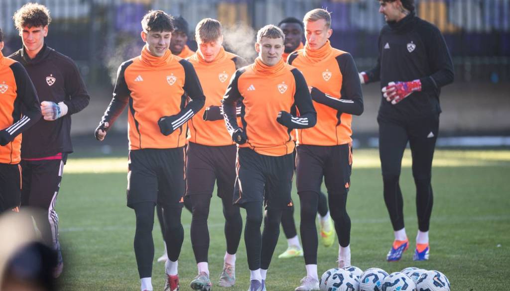 Maribor v Turčijo z 27 igralci, kdo vse se bo vkrcal na letalo? 