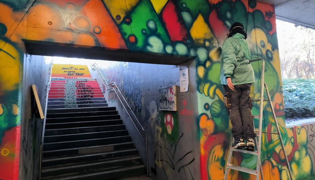 FOTO: Mariborski podhod krasijo novi grafiti, ste jih že opazili?