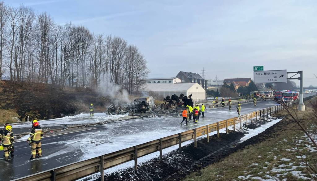 Po hudi nesreči zastoji na štajerski avtocesti in regionalnih cestah, to so možni obvozi 