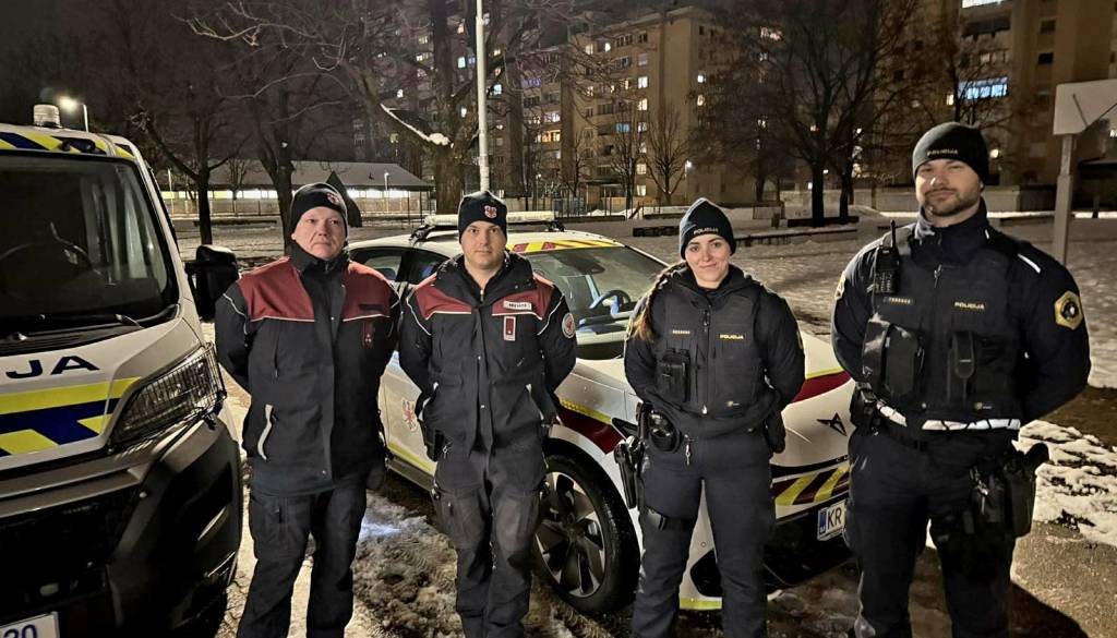 Kranjčani so si malo oddahnili: Po silvestrskem kaosu okrepljene policijske patrulje