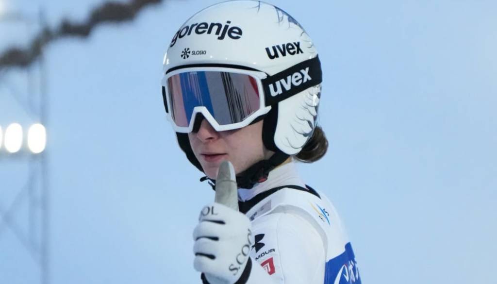 Nika Prevc na Kitajskem razred zase, skočila do 32. zmage v karieri