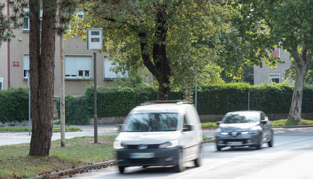 Vozniki, pozor! Mariborski radar se seli na novo lokacijo