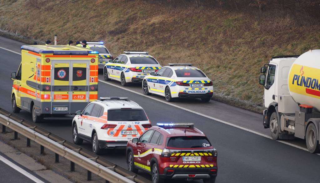 Nova prometna nesreča zaprla štajersko avtocesto, nastajajo zastoji