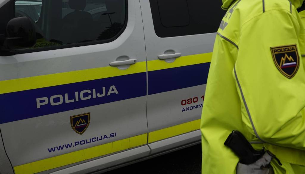 Policija