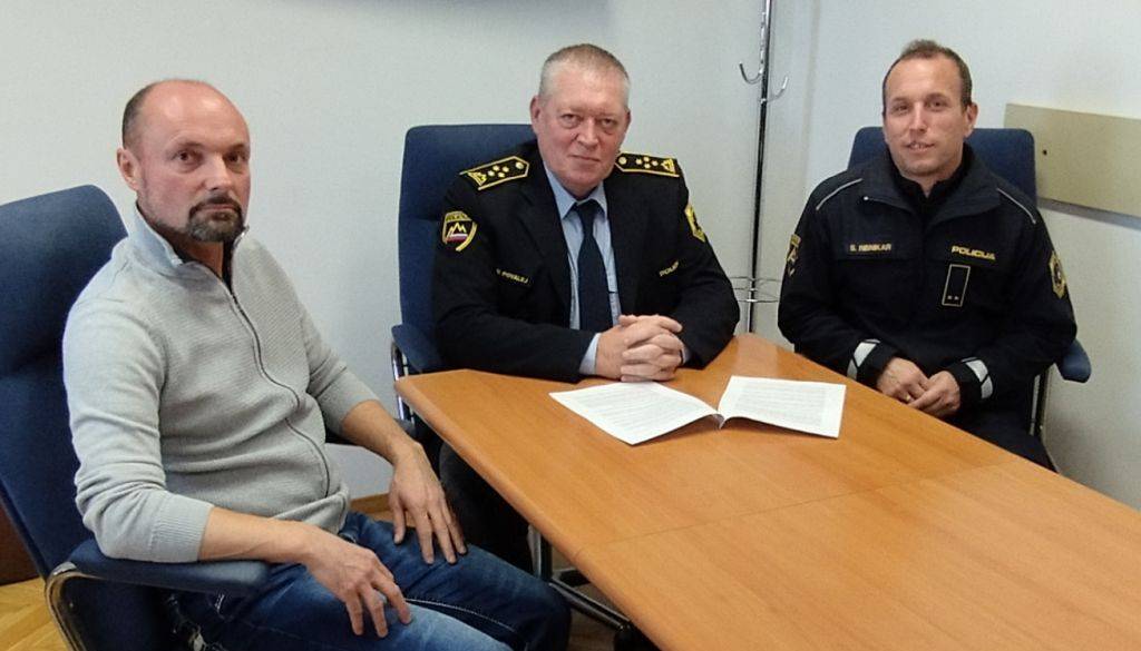 Kdo vodi Policijsko postajo Kranj po upokojitvi dolgoletnega komandirja?