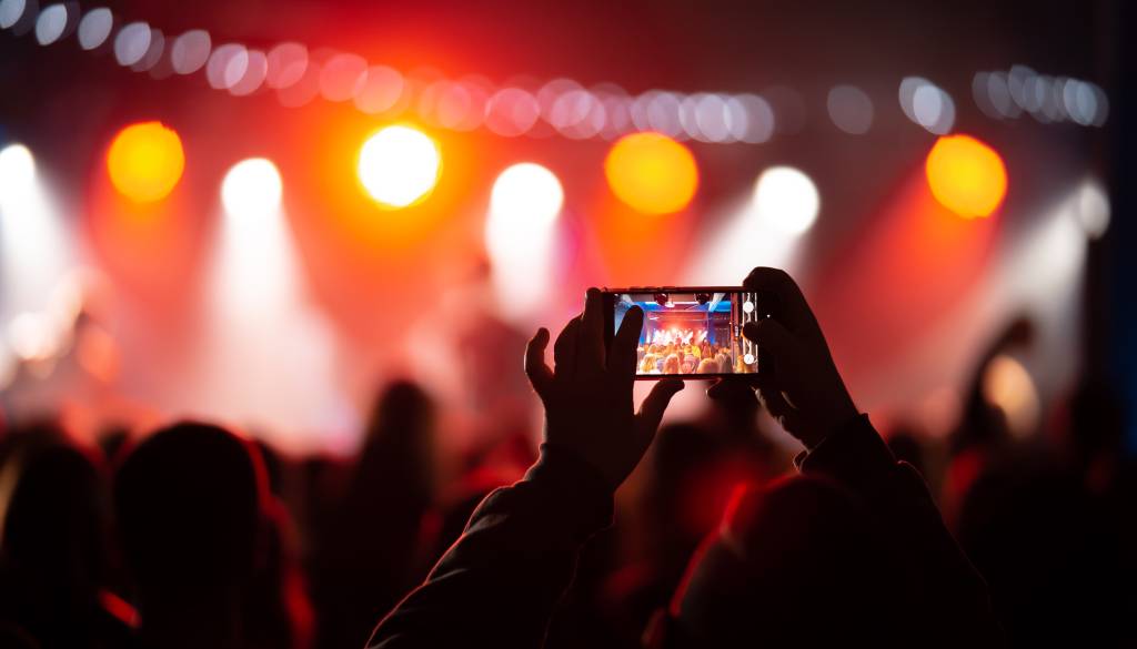 Diva, ki je zaznamovala generacije, se poslavlja od odrov