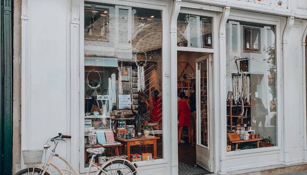 Po 15 letih zapira vrata ljubljanska trgovinica, ki je bila kotiček topline in pogovorov