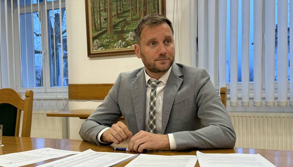 Kočevje o romski problematiki: »Dokler se ljudem ne splača delat, lahko na integracijo Romov pozabimo«