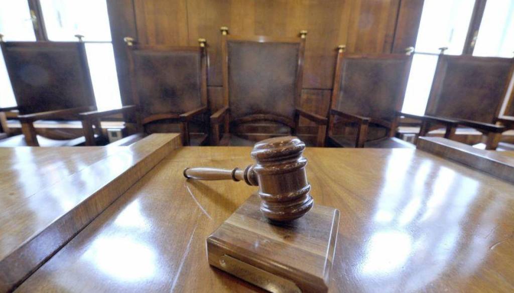 Zaradi varanja tožila moža za 30 tisoč evrov, tako je presodilo mariborsko sodišče