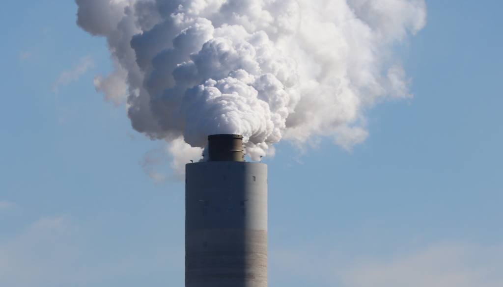 Kakšen zrak diha Gorenjska? Danes najbolj onesnažen zrak pri zdravstvenem domu v Kranju