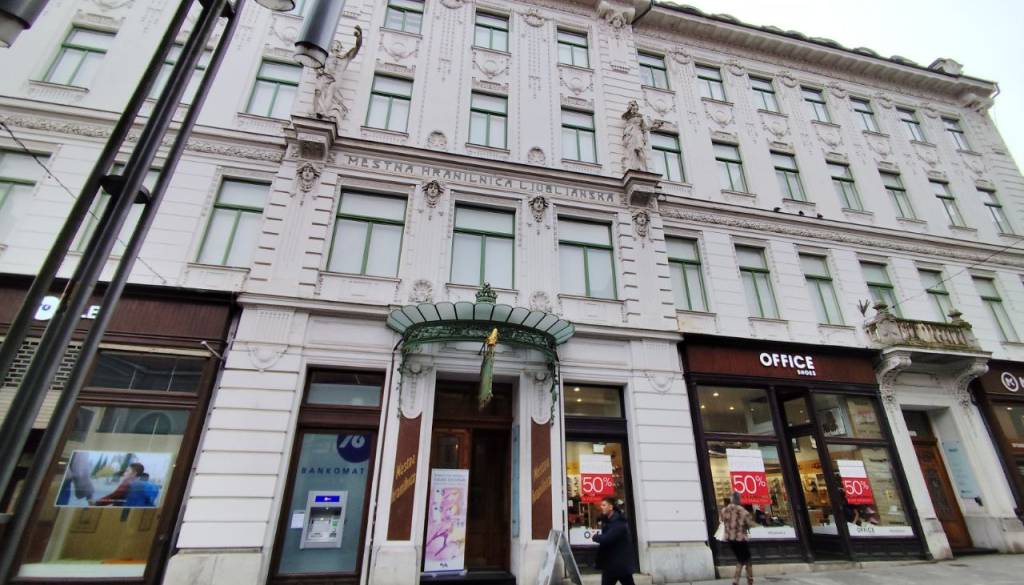 FOTO: Ena najbolj prepoznavnih stavb Ljubljane pod drobnogledom mestnih svetnikov