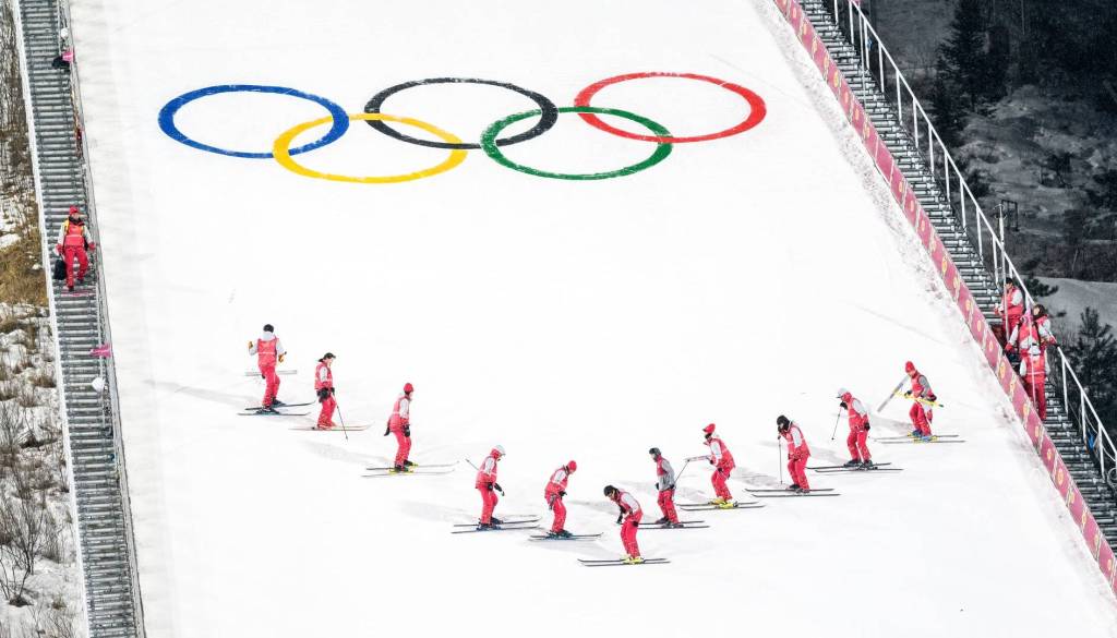 Občina Bohinj organizira brezplačen prevoz na olimpijske nastope dveh domačink