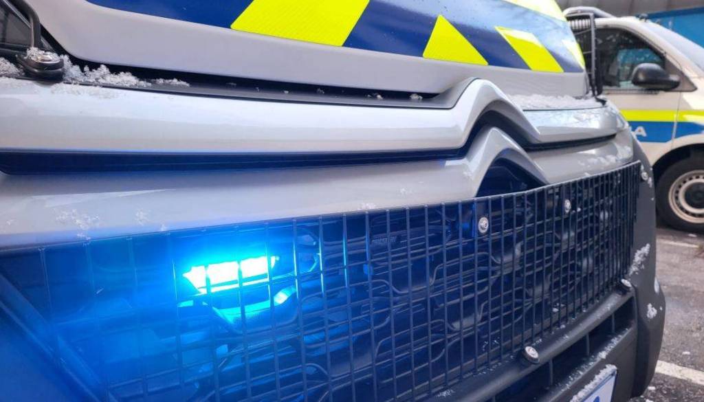 Smrt devetletnika pred šolo: Preiskava tragične nesreče v Šmartnem pri Litiji še poteka