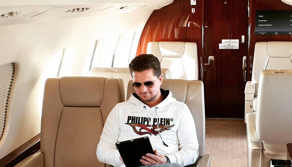 Težave za kriptomilijonarja Damiana Merlaka v Ukancu: Zakaj ne more prenoviti Hotela Zlatorog