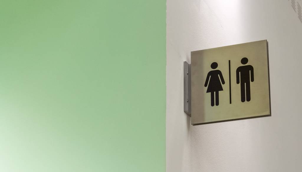 Ko zmanjka besed: Jeseniški zavod objavil šokantne fotografije WC-jev