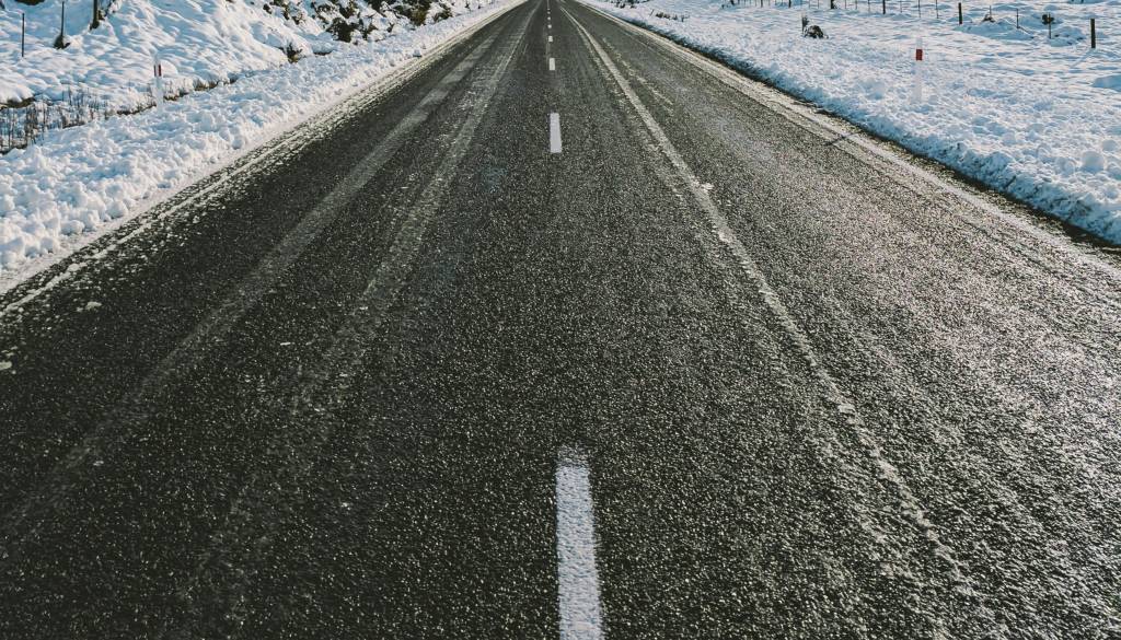 Dars opozarja: Jutri nevarnost poledice, možen nastanek žleda