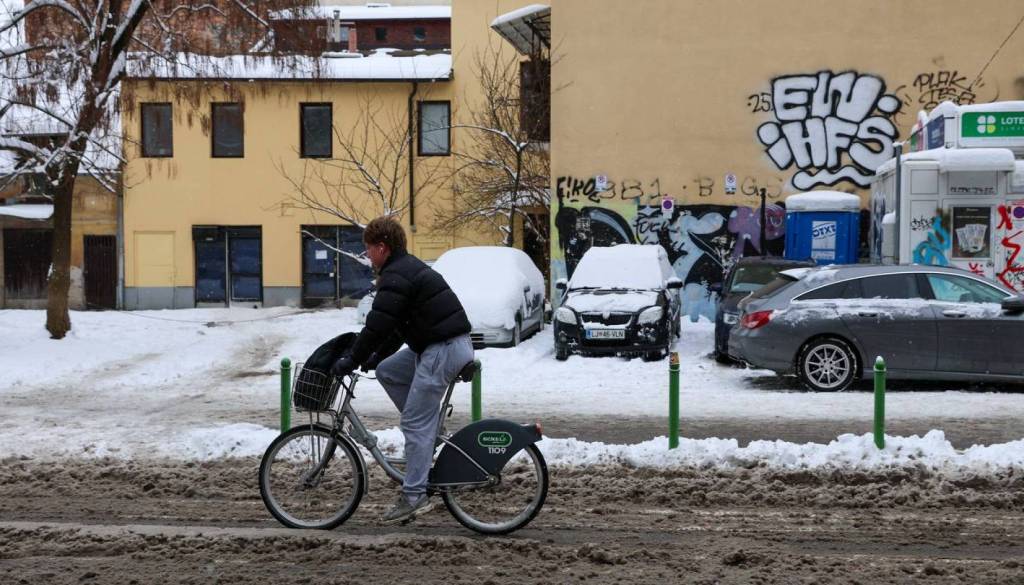Ljubljana v kaosu: Urgenca preplavljena s poškodovanimi po ledenih ulicah, 160 ljudi v enem tednu