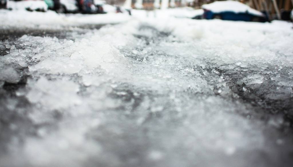 Danes žled in poledica, ne prezrite teh napotkov