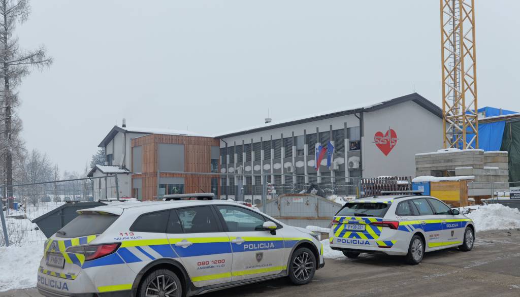 FOTO in VIDEO: Izredna novica: Incident z nožem na območju Srednje zdravstvene šole Murska Sobota