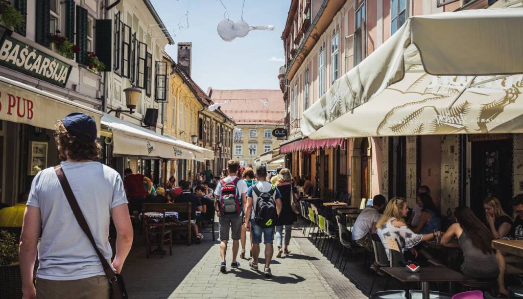 V Mariboru lahko jeste tudi zastonj, a pod enim pogojem